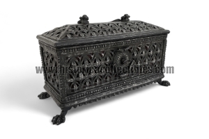 Casket or chest in forged iron, engraved, pierced and embossed, Tuscany (Siena or Florence), 1580-1630